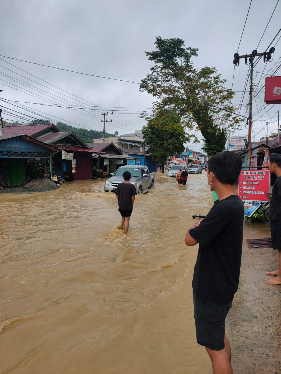 Foto : Kondisi Banjir di Jalan P Suryanata, Samarinda.