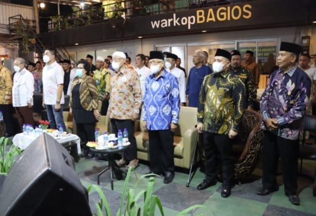 Foto: Ketua Komisi IV DPRD Kaltim Ahmed Reza Fachlevi (dua kanan) saat menghadiri acara Pengukuhan Pengurus MAPAN Kalimantan Timur Periode 2022-2027, di Warkop Bagios waktu lalu.