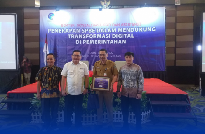 FOTO : Kadiskominfo Kaltim, Muhammad Faisal (Dua Dari kanan)