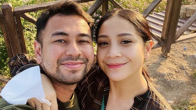 Raffi Ahmad mengungkapkan alasan berjanji bantu lunasi tagihan RSJ Marshanda. Ia juga mengatakan telah memberi tahu Nagita soal itu. Foto: Tangkapan layar instagram @raffinagita1717