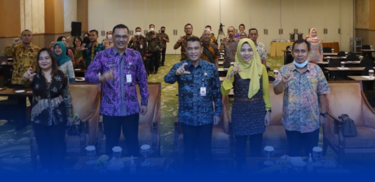 TINGKATKAN : Kadis Kominfo Kaltim Muhammad Faisal (dua kiri) hadir dalam kegiatan workshop Ptranata Humas presidensi G20 kemarin.