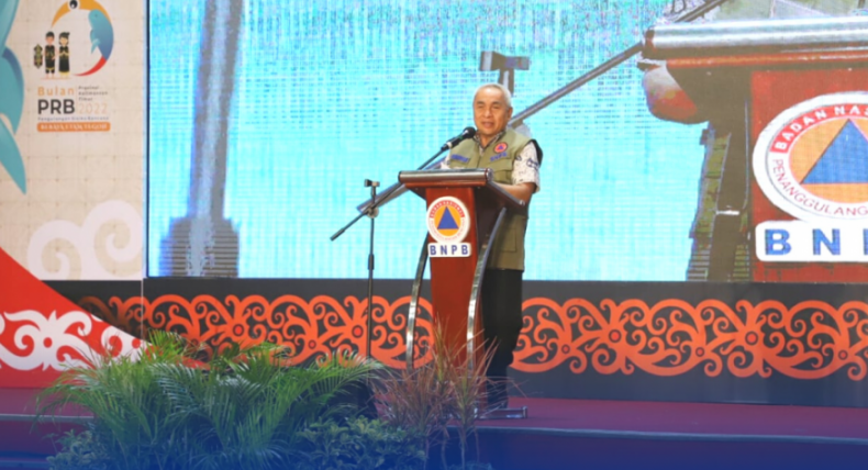 FOTO : Isran Noor memberikan sambutan di hadapan para peserta yang hadir dari seluruh penjuru nusantara.