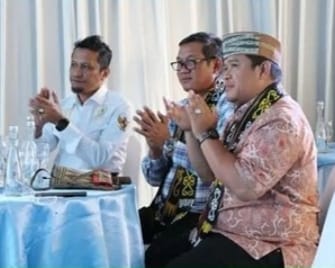FOTO : Ketua Komisi II DPRD Kaltim Nidya Listiono (sudut kiri) hadir di acara peresmian SUTT 150kV di Gardu Induk Bukuan-PT KFI.