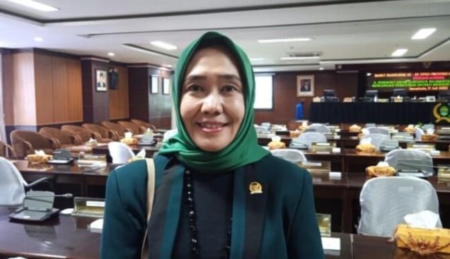 FOTO : Mimi Meriame Pane, Anggota Pansus Jalan Umum dan Jalan Khusus untuk Tambang Batu Bara dan Kelapa Sawit DPRD Kaltim.