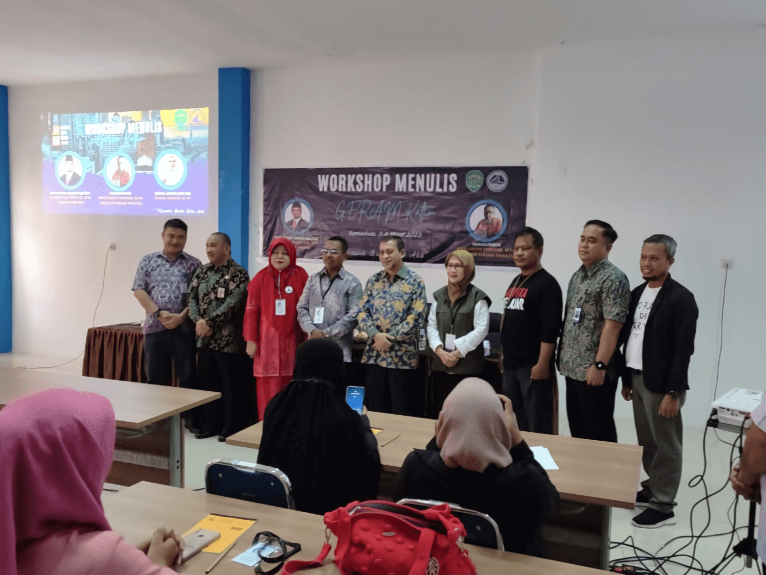 PEDULI: Dinas Perpustakaan dan Kearsipan (DPK) Kaltim bekerja sama dengan Gerakan Ayo Menulis (GERAM) dengan menyelenggarakan Workshop Menulis Buku, Jumat (3/3).