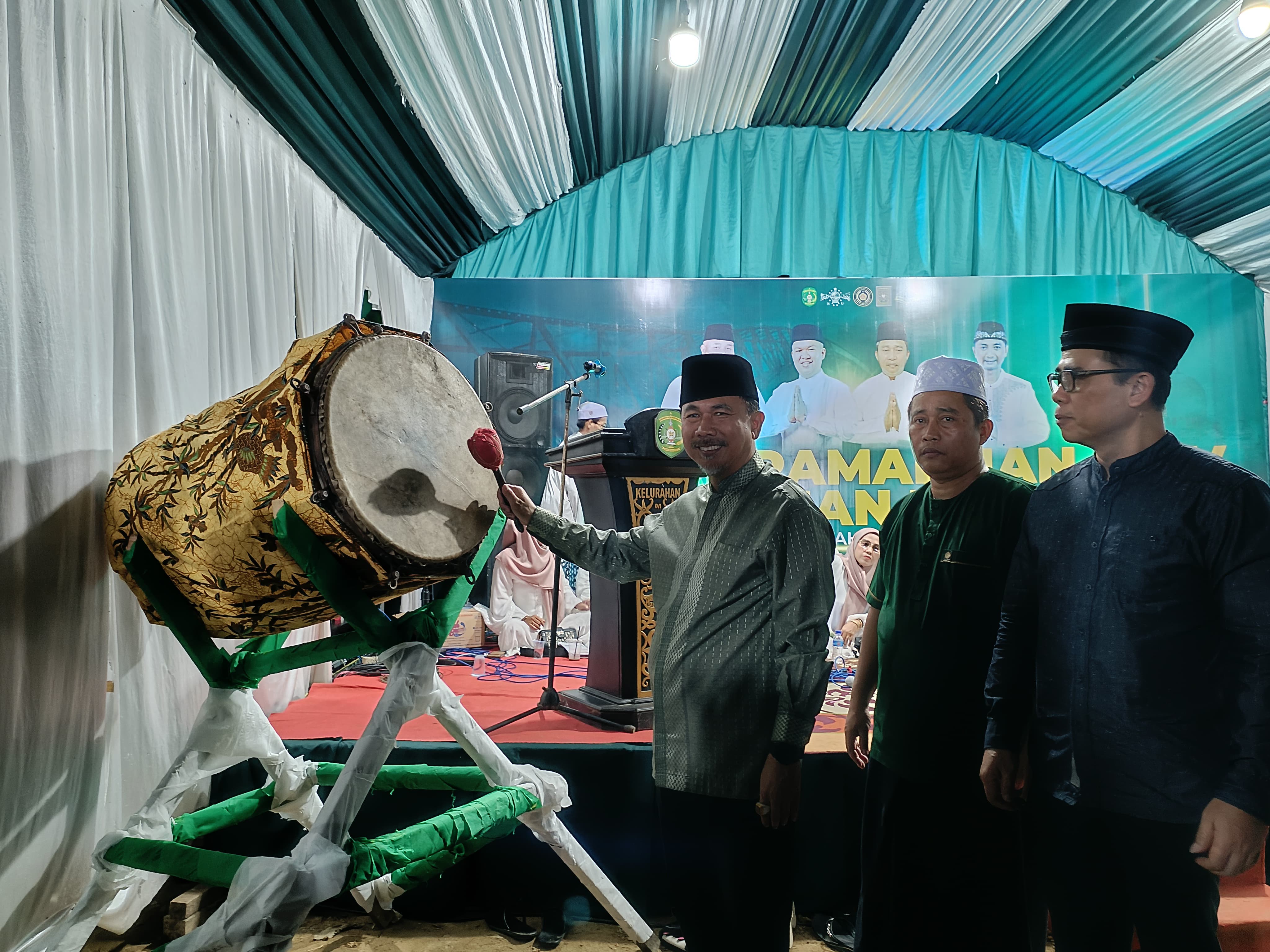 Foto: Sekda Kukar Sunggono, membuka Festival Ramadan ke-5 Kelurahan Maluhu (YK/Garispena.co)