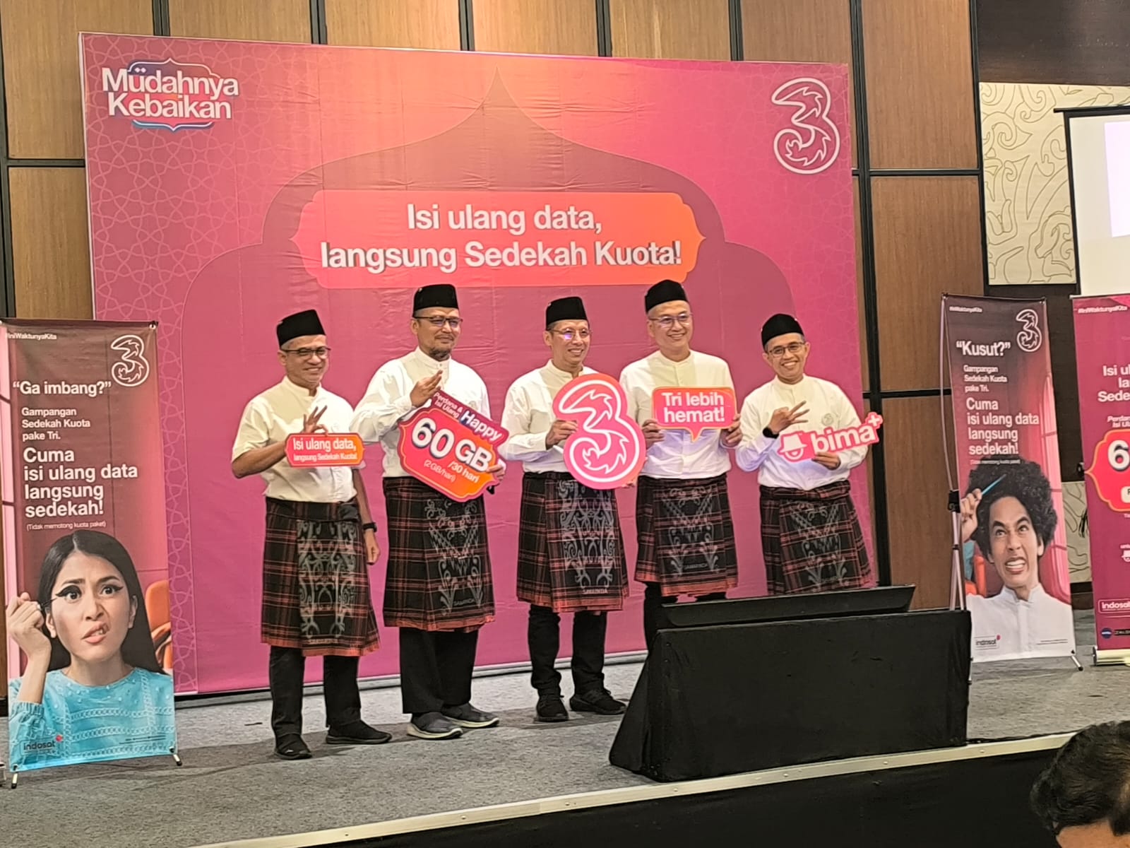 Foto: Memasuki bulan Ramadan, Tri, salah satu merek dari Indosat Ooredoo Hutchison (IOH), kembali meluncurkan program #MudahnyaKebaikan dengan Sedekah Kuota (MBK/Garispena.co)