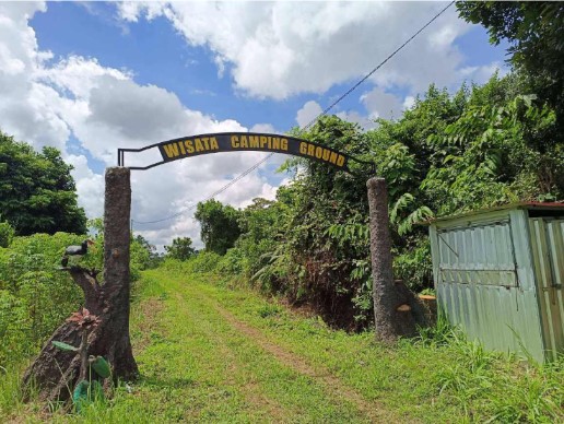 Jalan Destiwisata Danau Loa Pari