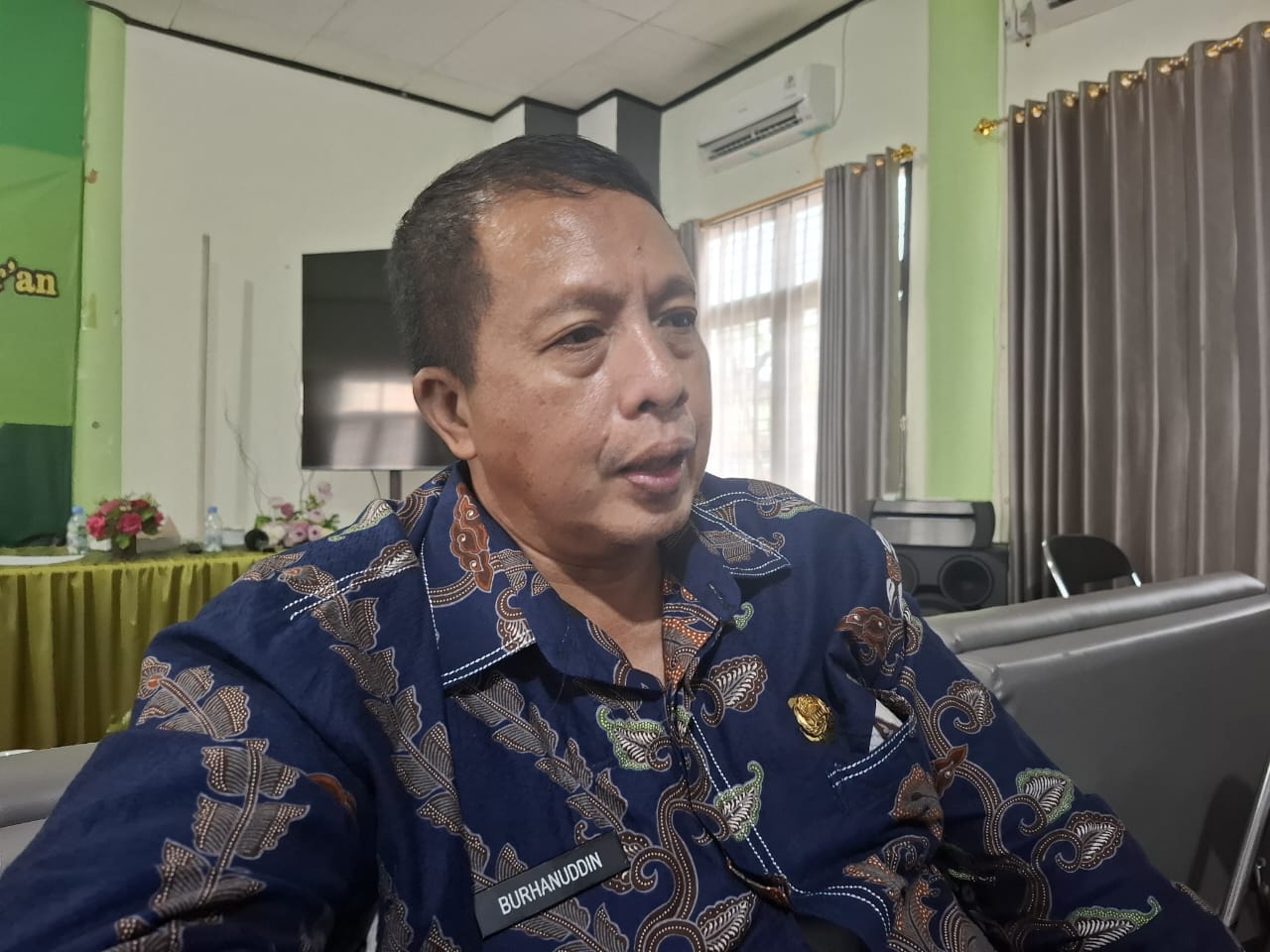 Burhanuddin, Camat Samboja Barat