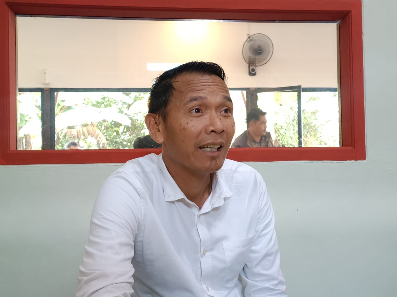 Rusdi, Kades Margahayu