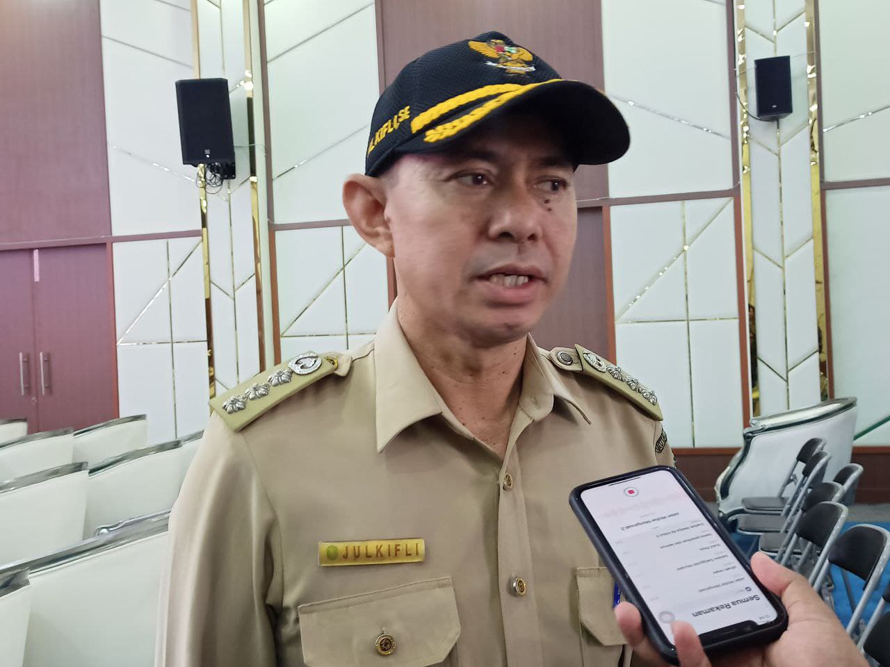 Julkifli, Camat Kota Bangun Darat