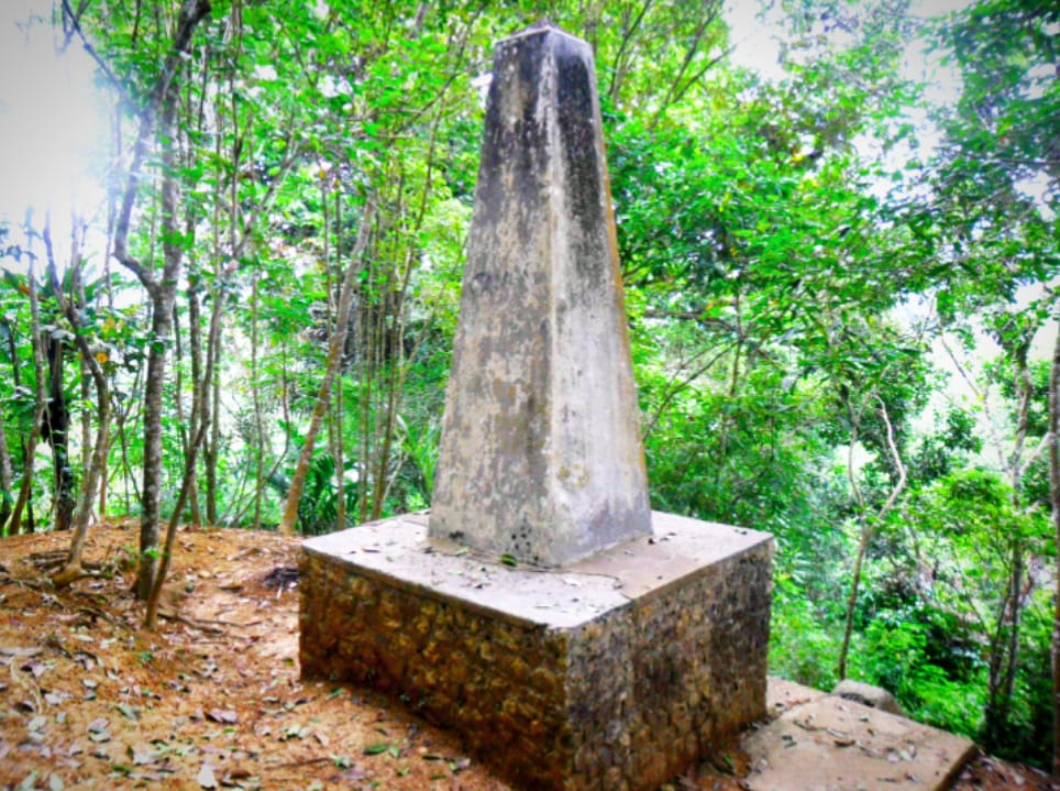 ilustrasi tugu pembantaian Loa kulu