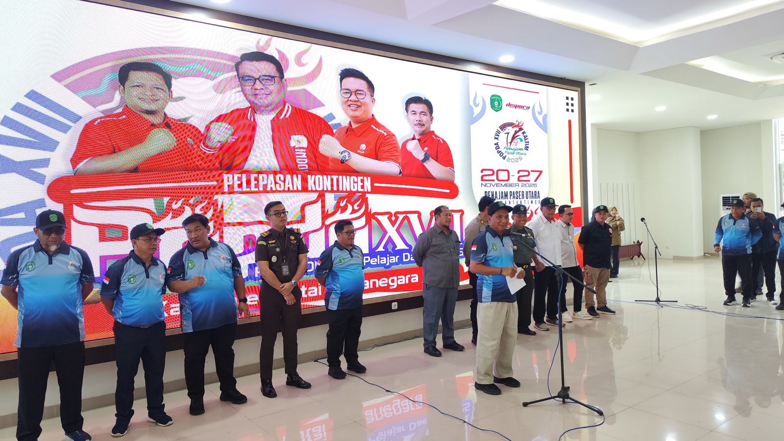 Pelepasan kontingen Kukar pada POPDA Kaltim 2025 di Ruang Serbaguna Kantor Bupati. (garispena)