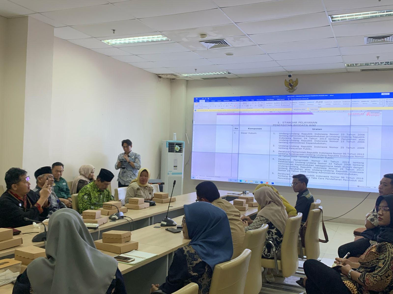 Forum Konsultasi Publik yang digelar Disdukcapil Kukar di Ruang Rapat Dukcapil. (garispena)