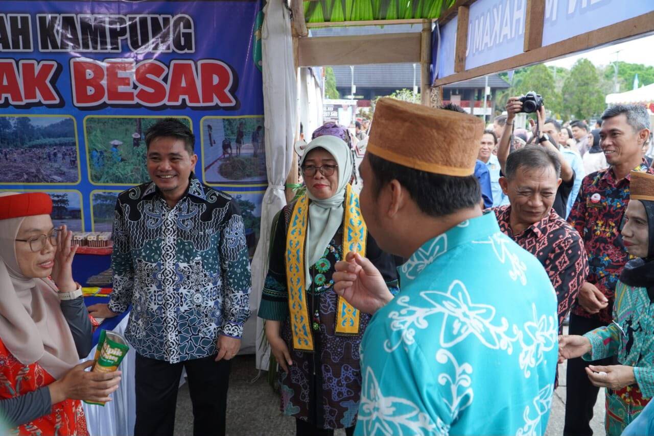 Wakil Bupati Bersama Kontingen Mahakam Ulu pada ajang TTG